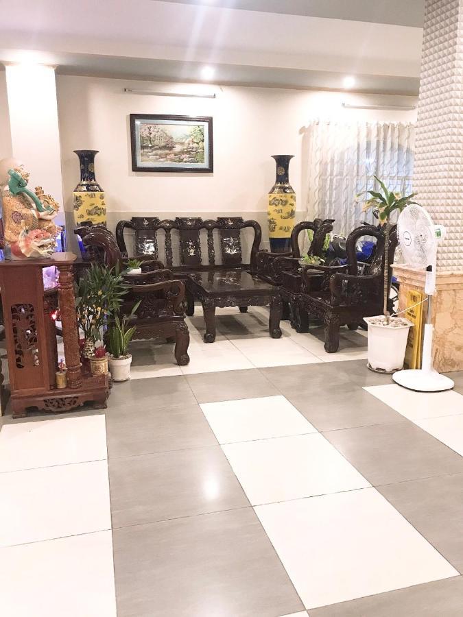 Huyen Tran Hotel Can Tho Exterior photo