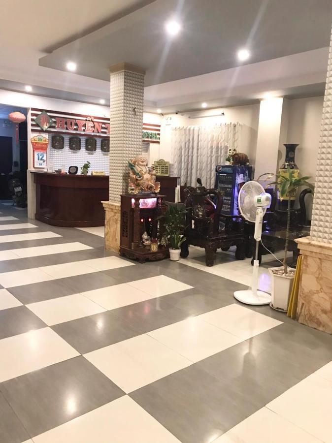 Huyen Tran Hotel Can Tho Exterior photo