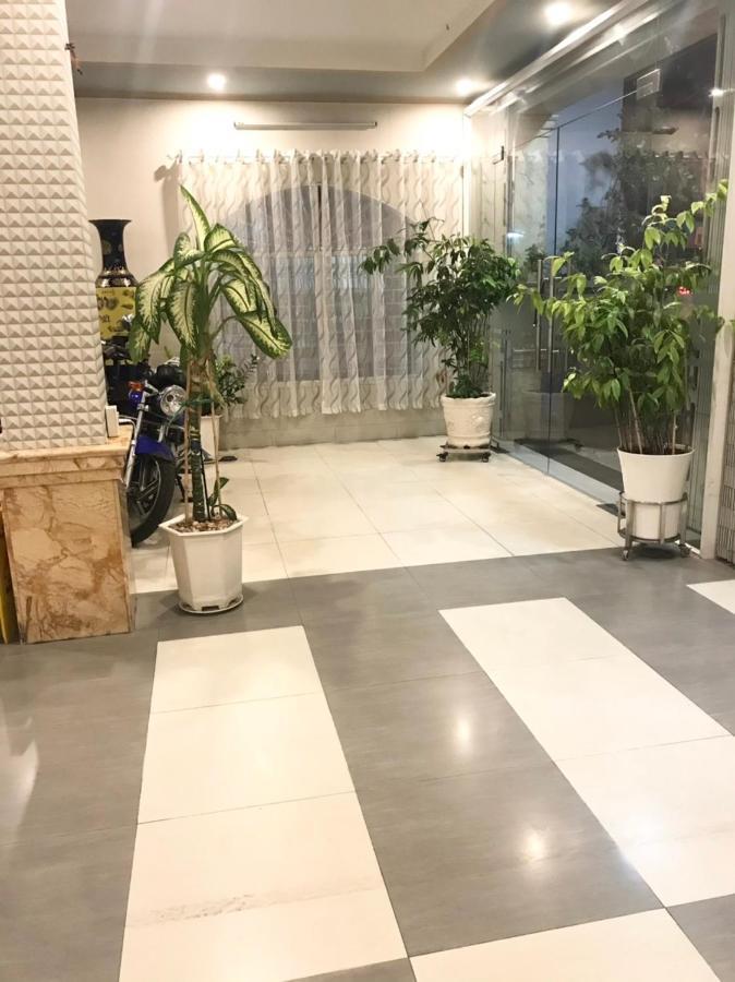 Huyen Tran Hotel Can Tho Exterior photo